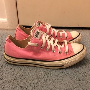 Pink converse all star